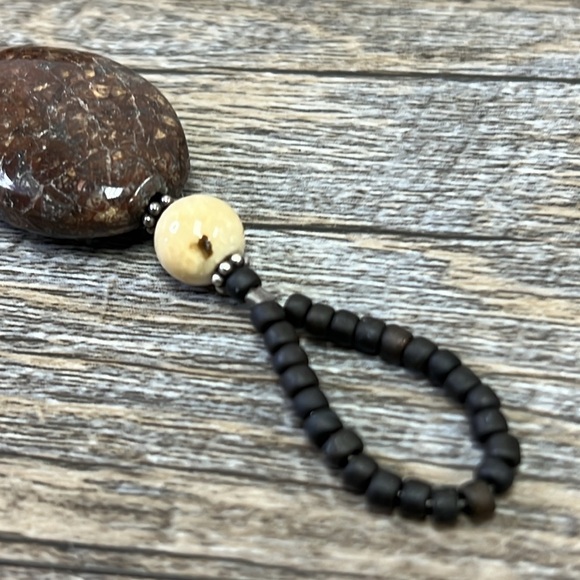 Chunky Natural Stone Buffalo Coin Bracelet - Picture 6 of 7